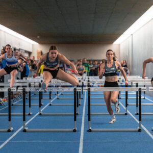 Schneller, höher, weiter – auch wenn’s eng wird unter der Letzigrund-Tribüne